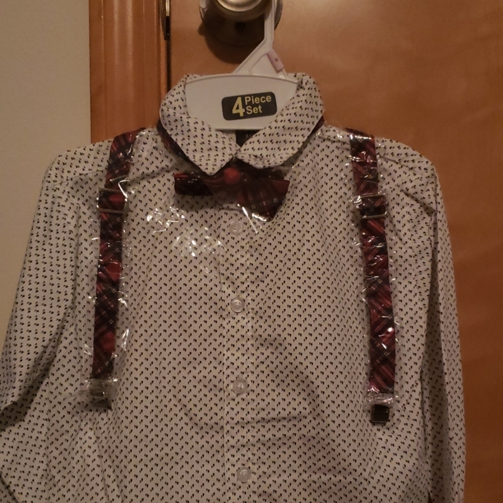 Boys size 5 dress shirt